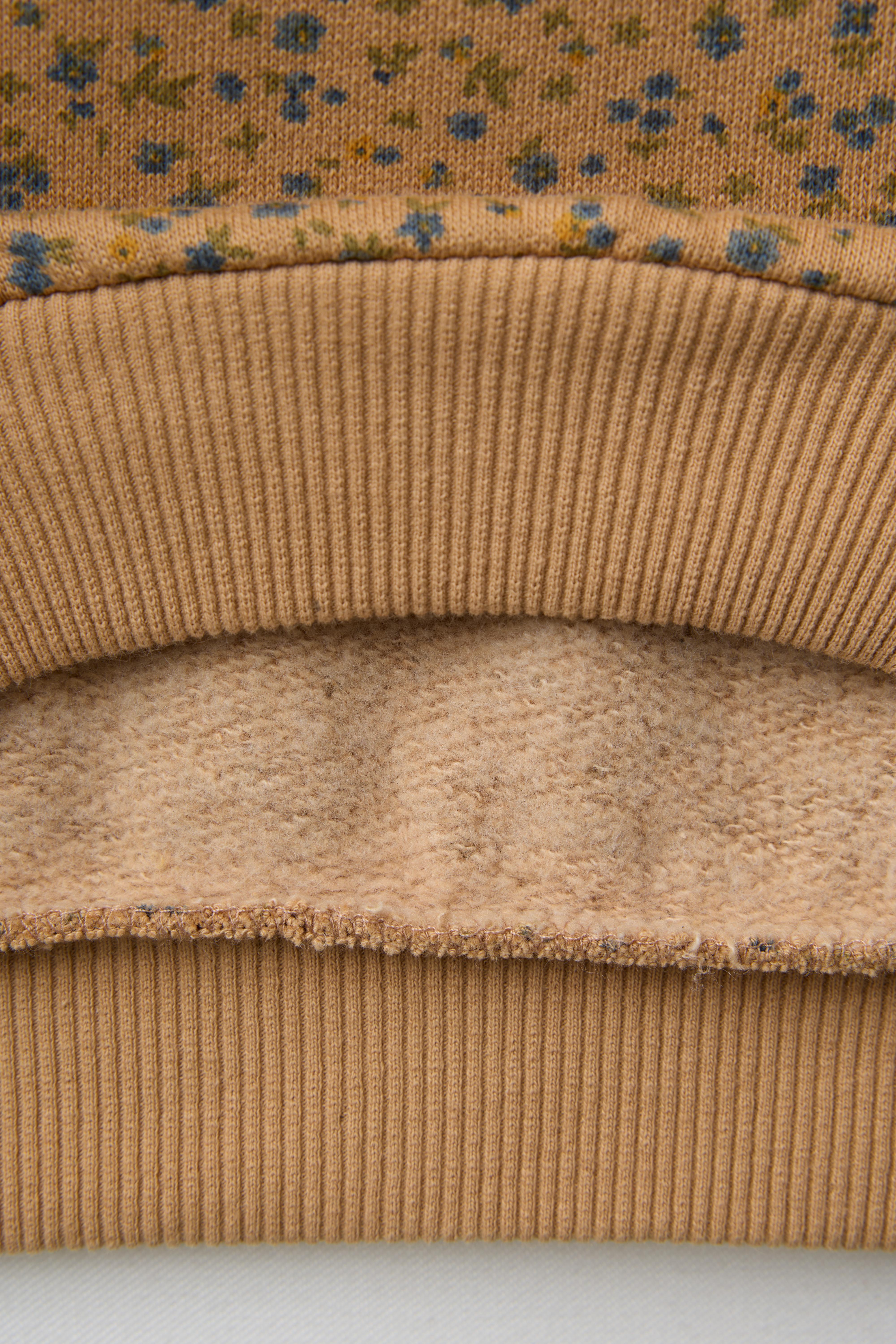 FLORAL SWEATSHIRT WITH LACE POCKET